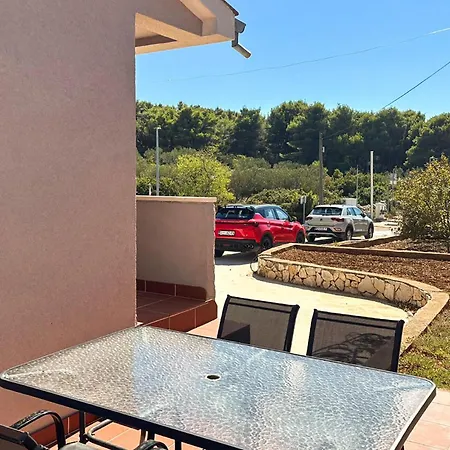 1 Bedroom Amazing In Tribunj Сasa de vacaciones Tribalj